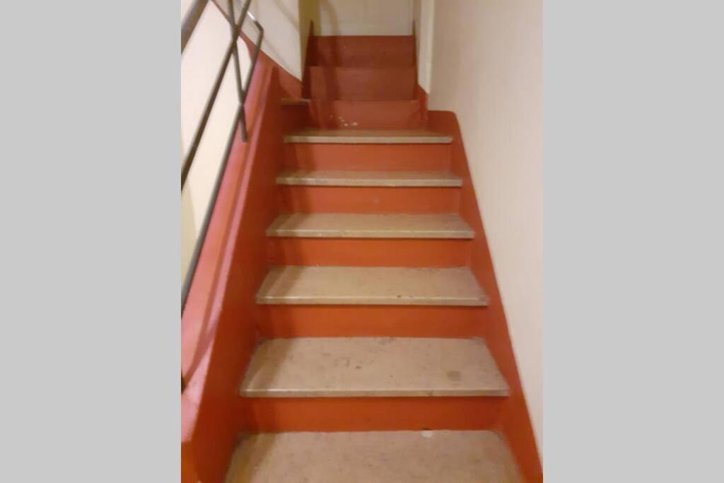 Cœur de ville au 1er 66M2, vu sur la place Gap Extérieur photo